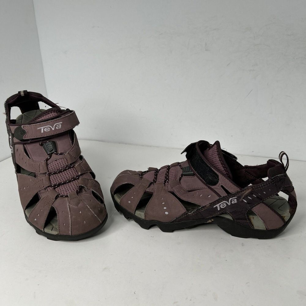 Teva Deacon Fisherman‎ Sandal Women's Sz 9 Hook/Loop Mesh Water Resistant Purple